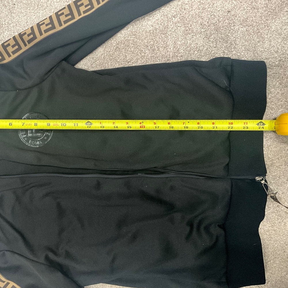 Fendi jacket - Picture 11 of 13